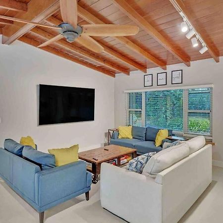 Rare Hidden Getaway Heated Pool 1.5 Acres! Sleeps 16 Villa Fort Lauderdale Eksteriør bilde