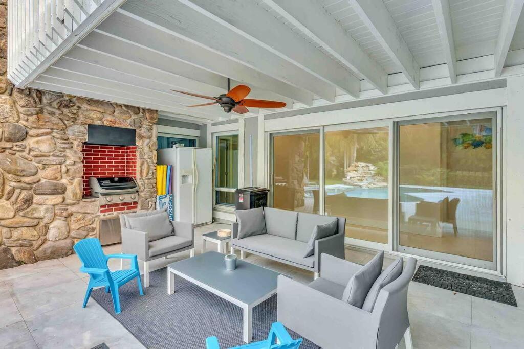 Rare Hidden Getaway Heated Pool 1.5 Acres! Sleeps 16 Villa Fort Lauderdale Eksteriør bilde