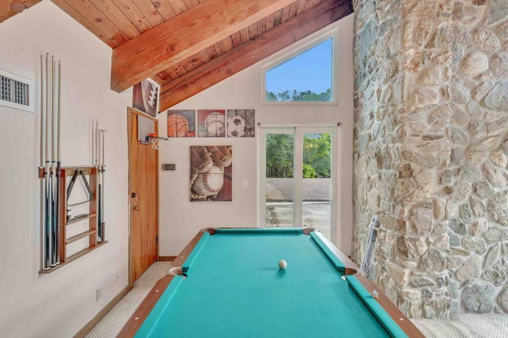 Rare Hidden Getaway Heated Pool 1.5 Acres! Sleeps 16 Villa Fort Lauderdale Eksteriør bilde