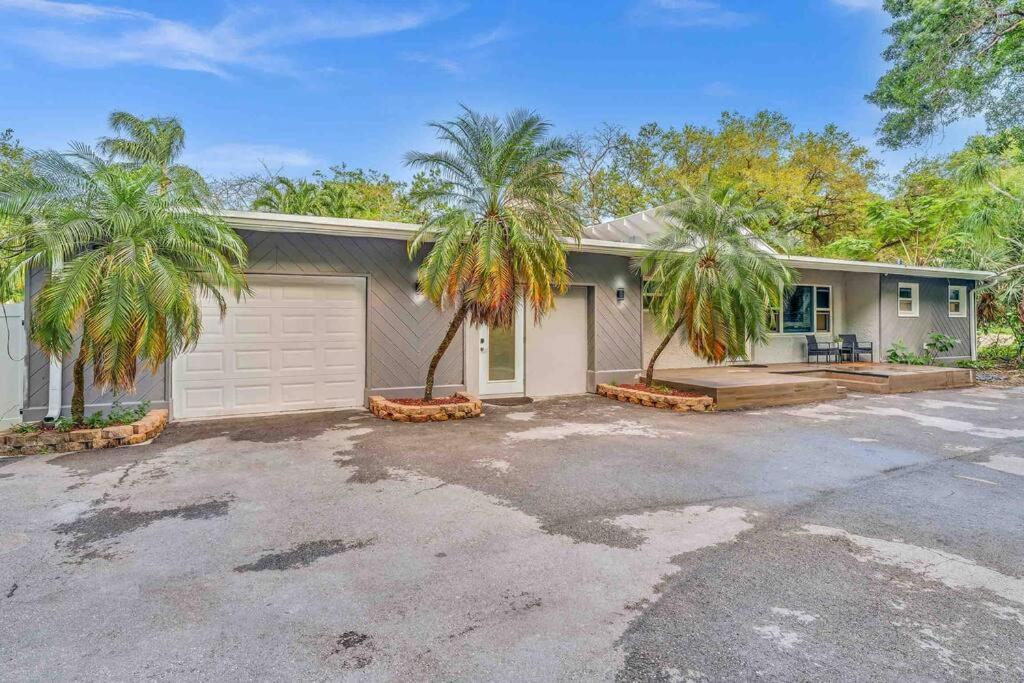 Rare Hidden Getaway Heated Pool 1.5 Acres! Sleeps 16 Villa Fort Lauderdale Eksteriør bilde